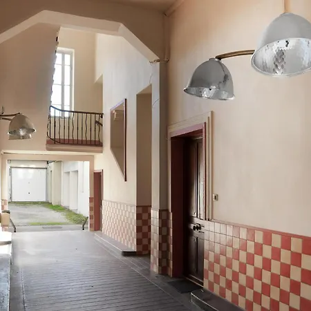 Le Classic Chic - 20min De Lyon, Balcon Ensoleille * Saint-Fons