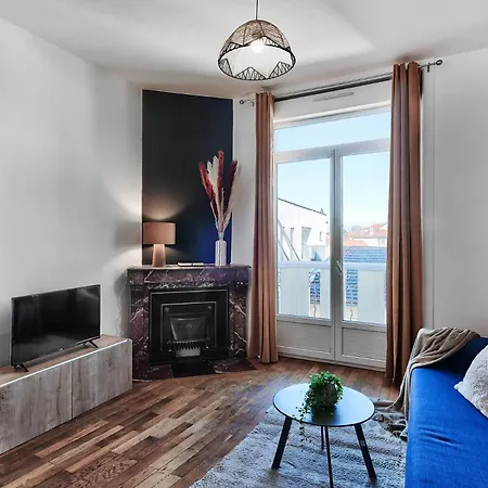 Le Classic Chic - 20min De Lyon, Balcon Ensoleille * Saint-Fons